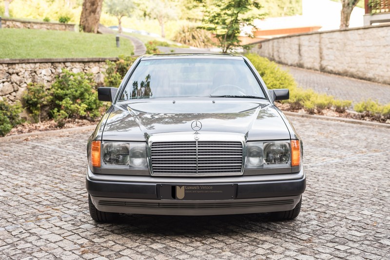 1988 Mercedes Benz 300CE